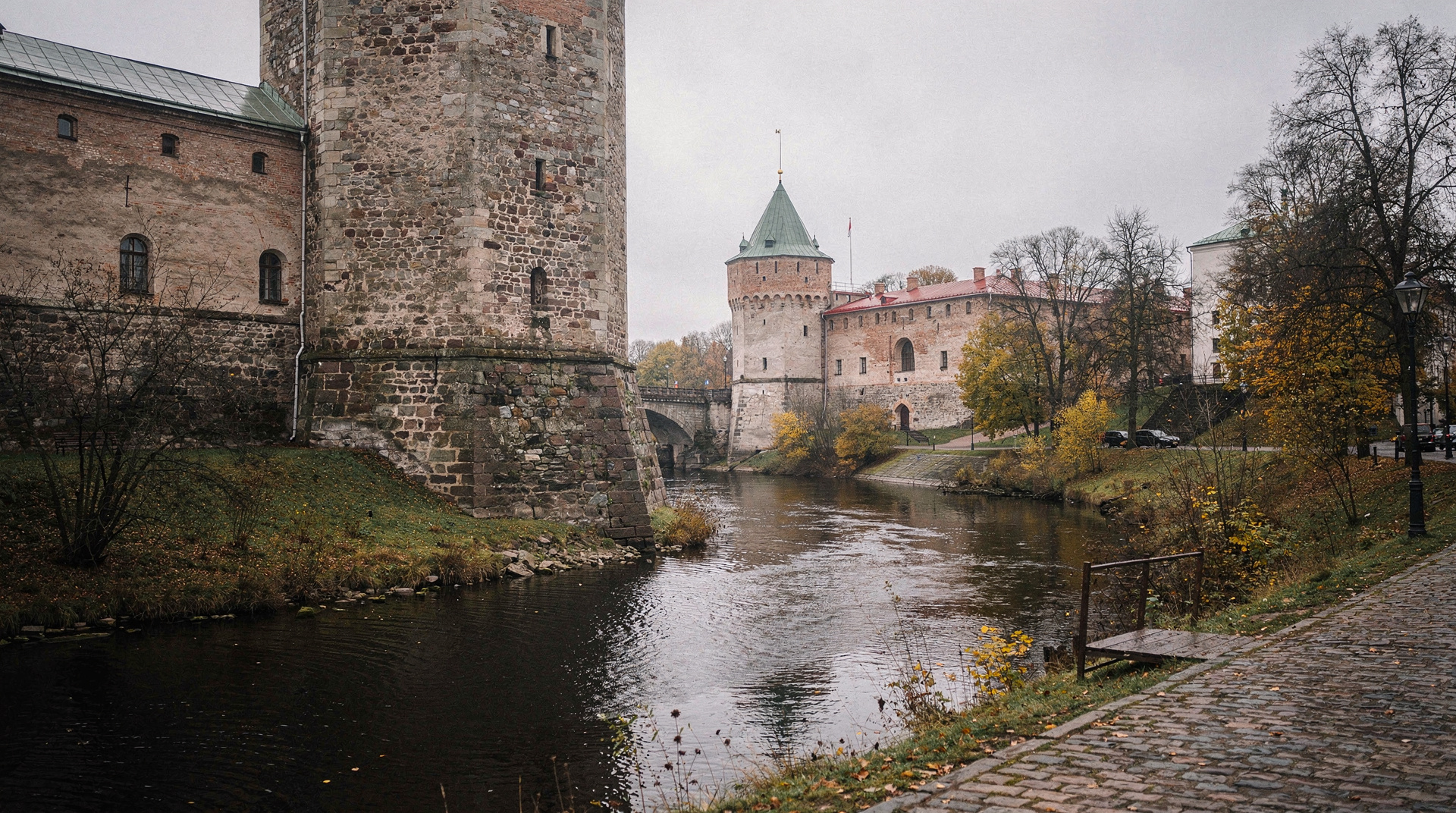 Narva: Estonia at the Russian border