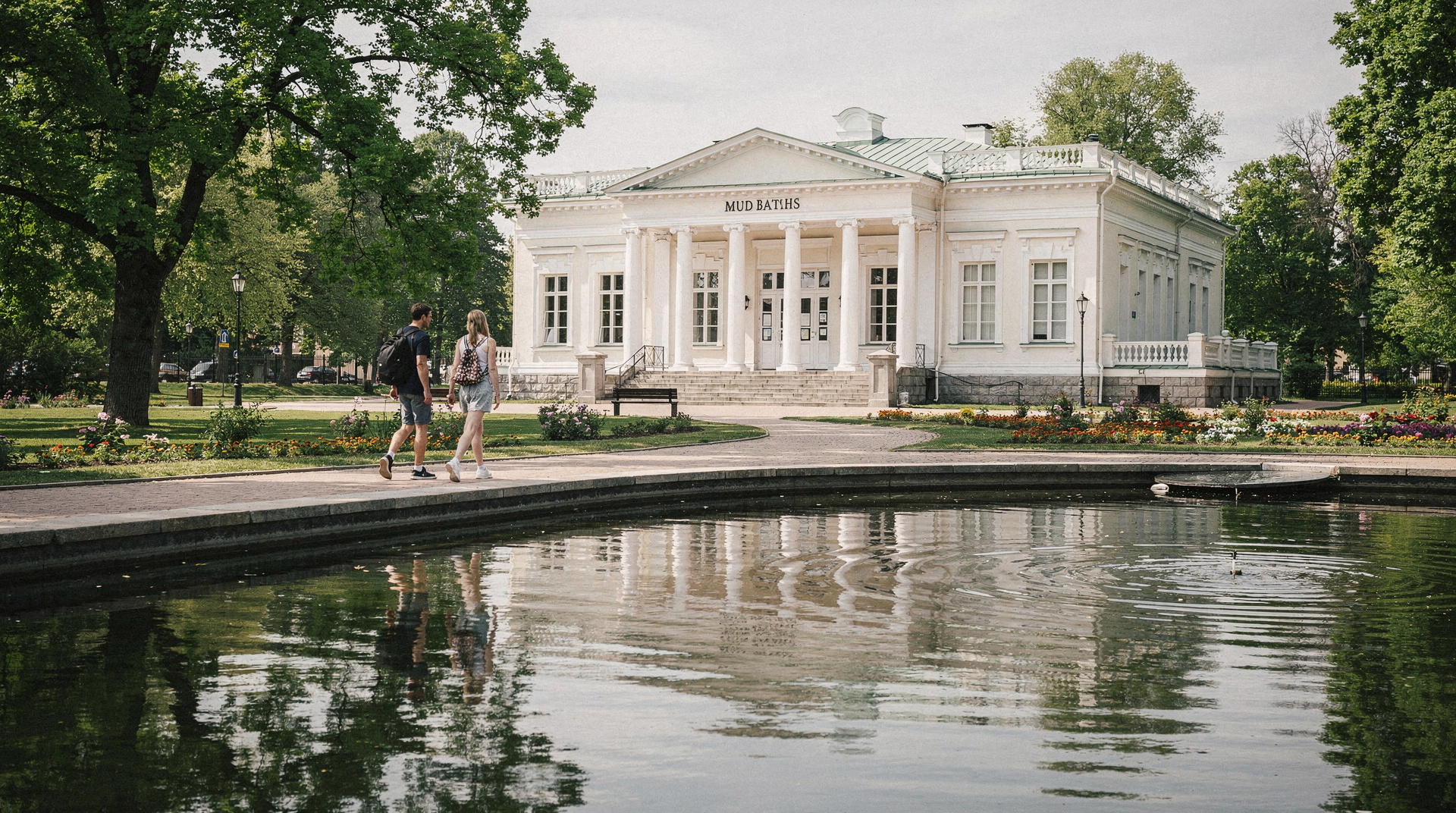 Pärnu day trip from Tallinn: beach, spa and summer capital guide
