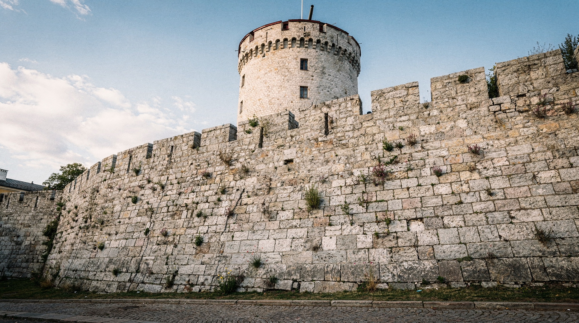 Tallinn's medieval city walls and towers: how to visit